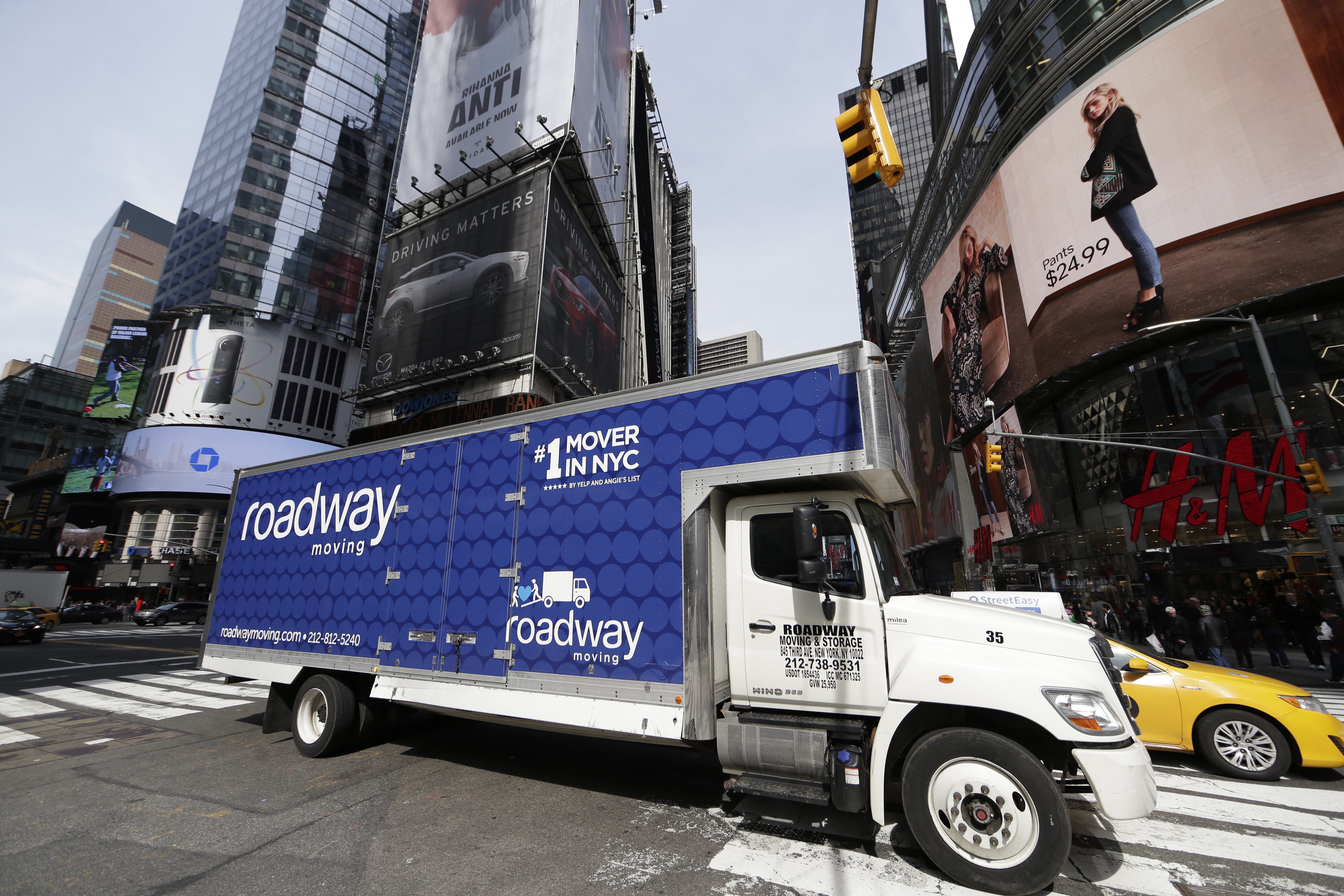 roadway moving truck