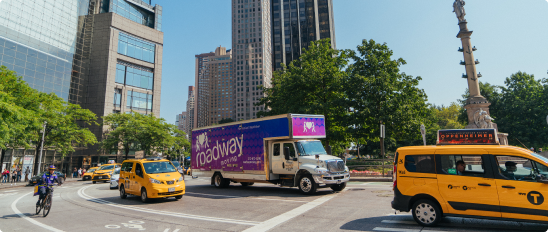 Roadway moving truck Manhattn