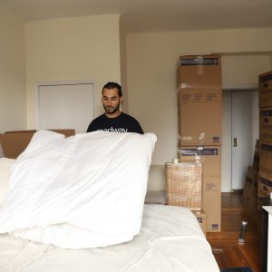 folding-bed-sheets-scaled.jpg